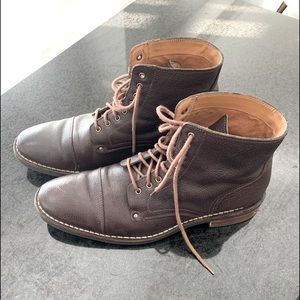 Mens Cole Hann Leather boots. 11.5
